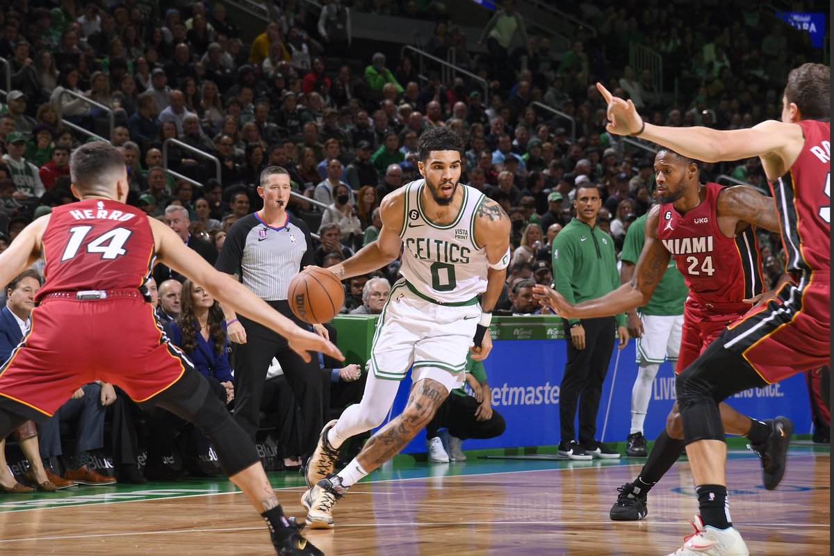 overtime's tweet photo. JAYSON TATUM. 

49 PTS 
15/25 FG 
8/12 3PM 
11/12 FT 
11 REB 

Playing at an MVP level 🔥 https://t.co/F5VvIGgJ5T