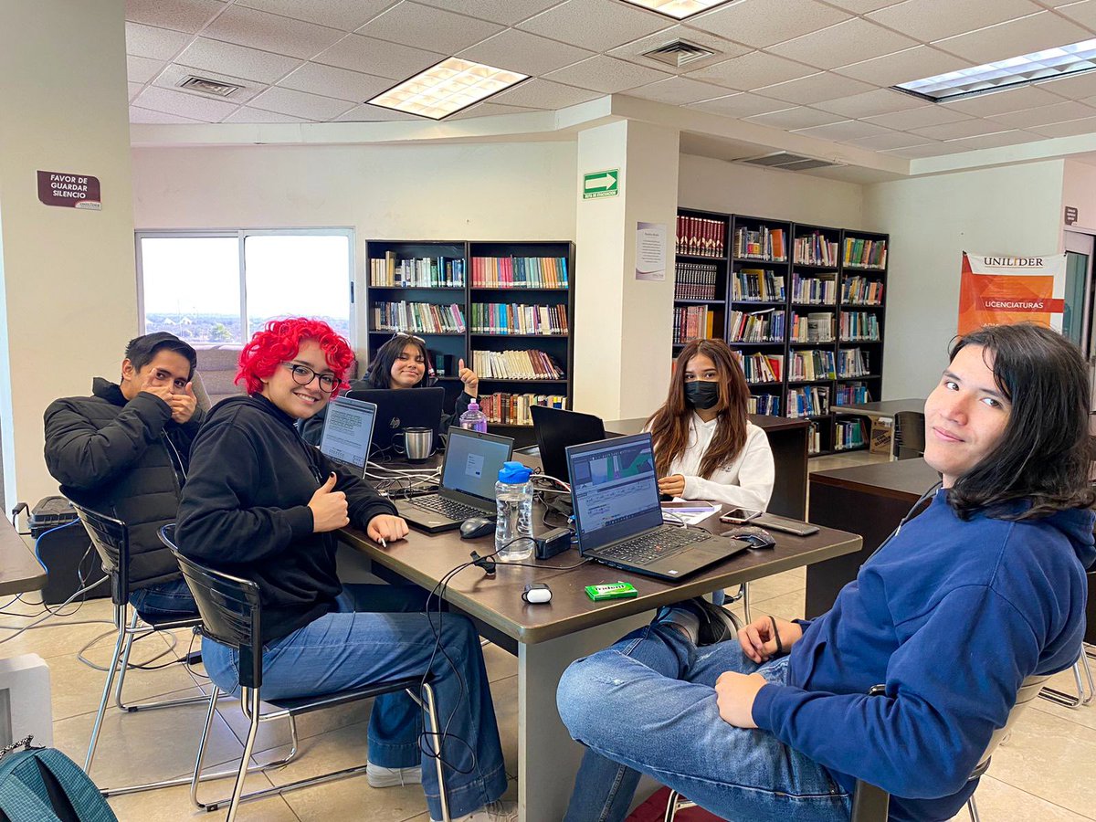 Unilider_univ's tweet photo. Nuestros alumnos obtuvieron el primer y segundo lugar en la competencia mundial Robot Virtual Games Championship 2022 🤩 Muchas felicidades a todo el equipo:

- Abril Olea Valdéz
- Dennis López Ruiz
- Arturo López Ruiz
- Osmar Valenzuela Terán
- Vania Reynoso
- Valentina Rosas https://t.co/mnoV748iHU