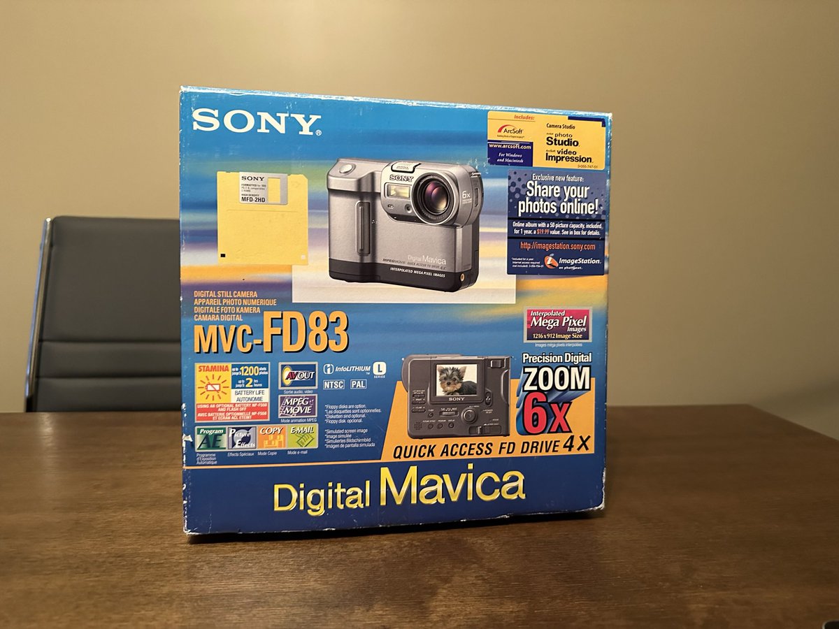TechThrowback's tweet image. The Mavica videos are coming 📸