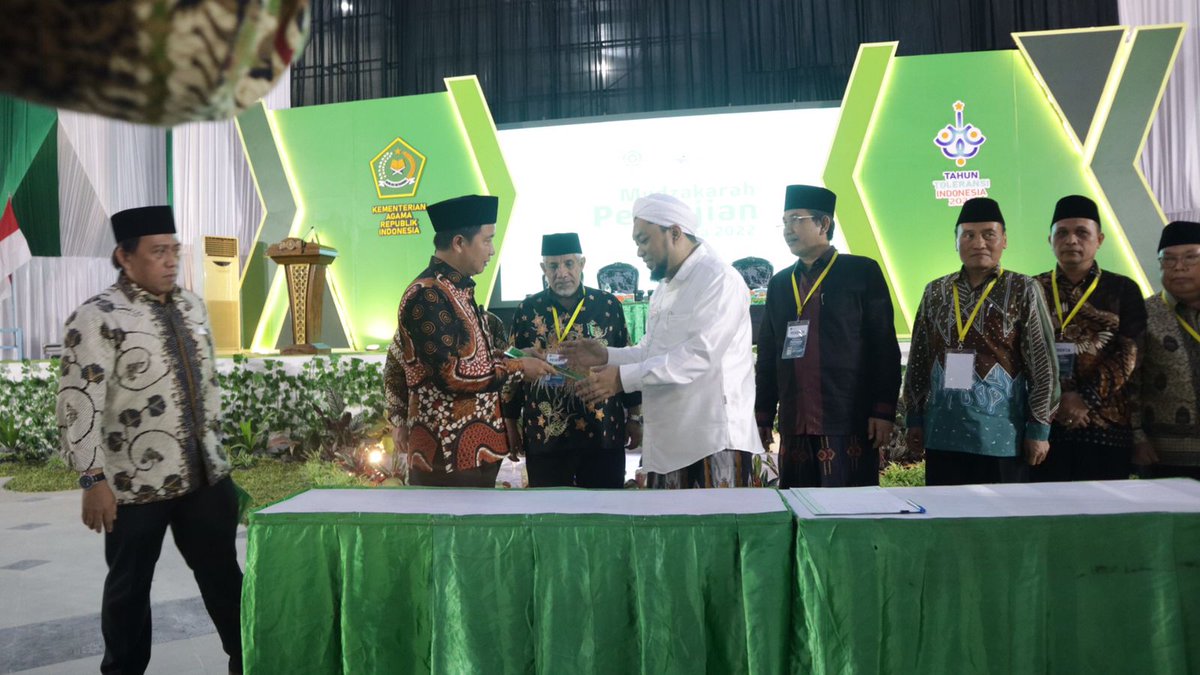 kuakebbaru's tweet photo. Siaran Pers
Kementerian Agama

Mudzakarah Rekomendasikan Penyesuaian Biaya Perjalanan Ibadah Haji Tahun 2022
https://t.co/Z2jQqiT5d8 https://t.co/WU5PGMCEki