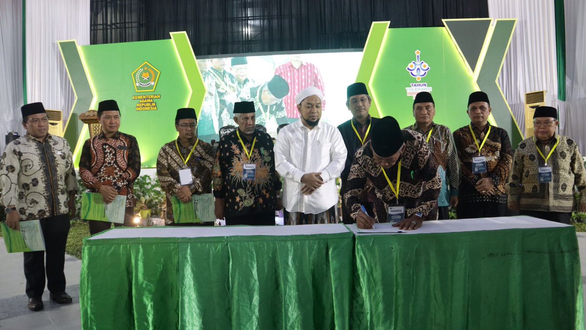 kuakebbaru's tweet photo. Siaran Pers
Kementerian Agama

Mudzakarah Rekomendasikan Penyesuaian Biaya Perjalanan Ibadah Haji Tahun 2022
https://t.co/Z2jQqiT5d8 https://t.co/WU5PGMCEki