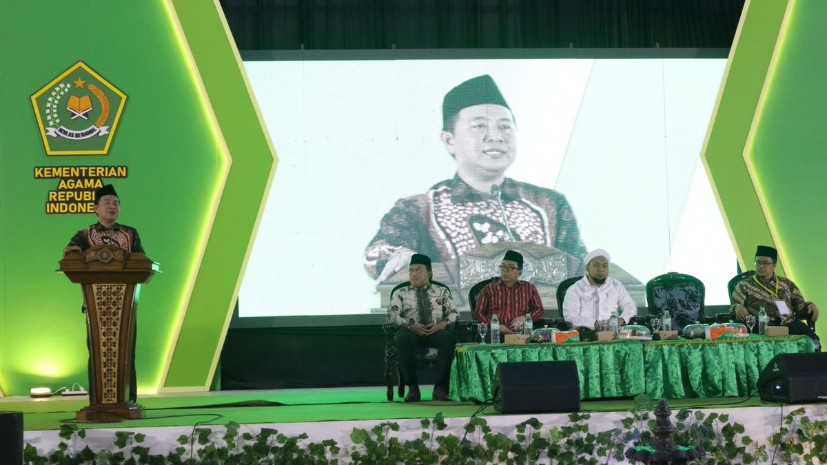 kuakebbaru's tweet photo. Siaran Pers
Kementerian Agama

Mudzakarah Rekomendasikan Penyesuaian Biaya Perjalanan Ibadah Haji Tahun 2022
https://t.co/Z2jQqiT5d8 https://t.co/WU5PGMCEki