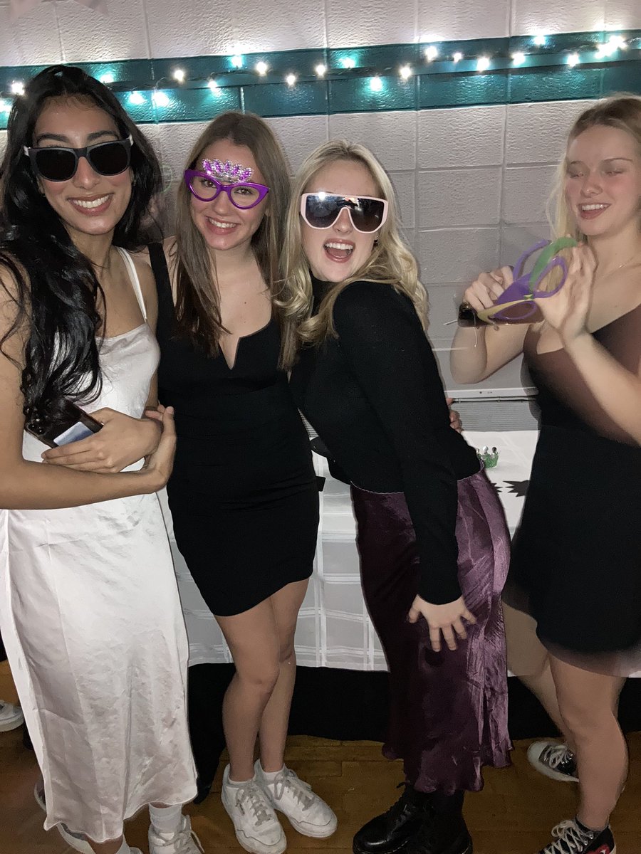 cassell_m's tweet photo. Fun at the banquet https://t.co/g5B06dm1zb