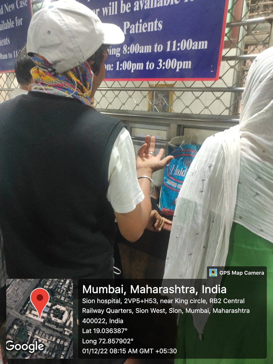 AshishR79006347's tweet photo. @mybmc @PMOIndia @CMOMaharashtra @mayor_mumbai OFFICIALS KINDLY TAKE CARE OF STAFF IN SION HOSPITAL CASE PAPER COUNTERS TIMING IS 8 AM PUBLIC WAITING EARLY MORNING 6 OUTSIDE BUT TILL 8.30 STAFF DOESN'T OPENS THE COUNTER ONCE THE PEOPLE ASKED FOR TIMING OF THECOUNTER THENmissbhave https://t.co/Wci9Niy8qI