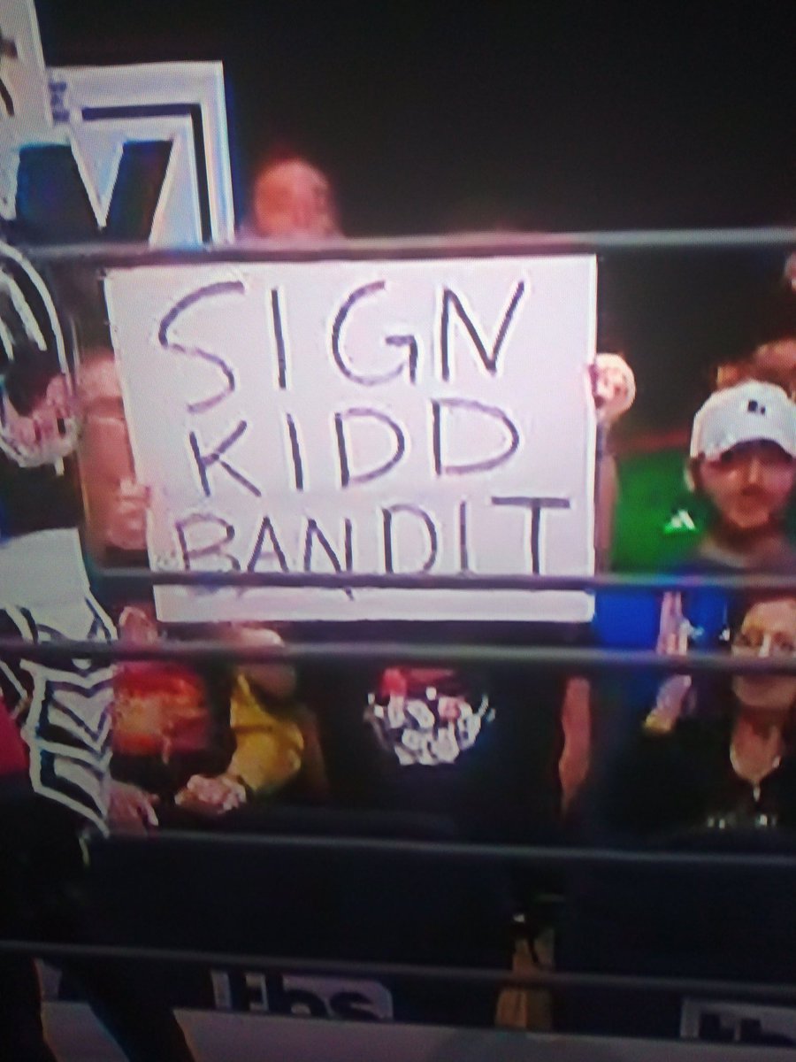 Malik_Nova96's tweet photo. Ayo @kiddbanditpro #AEWDynamite #SunmmonKiddBandit #SignKiddBandit https://t.co/ZvGQso0F1M