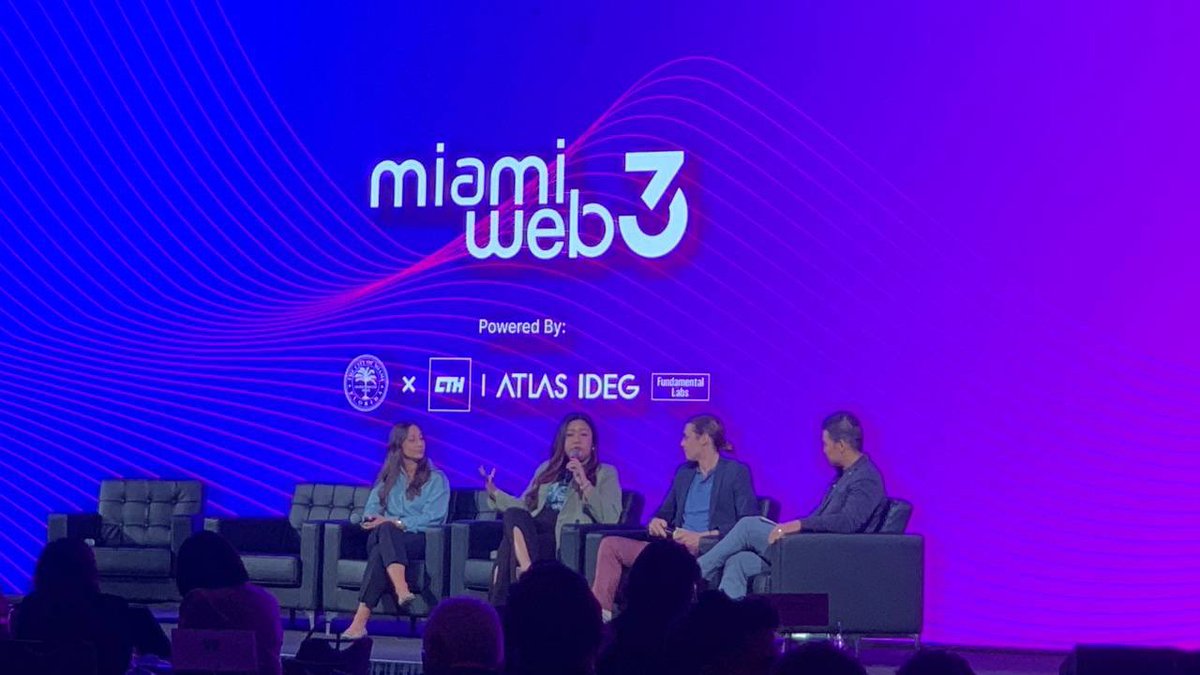 Clairebearzh's tweet photo. I enjoyed participating in the panel regarding the battle for scalability @atlasweb3group #miamiweb3. 
From the architecture design, @Stratos_Network combines decentralized storage, computation, and database to scale users and data demands, rather than only the blockchain. $STOS https://t.co/DcaLgoZ4KB