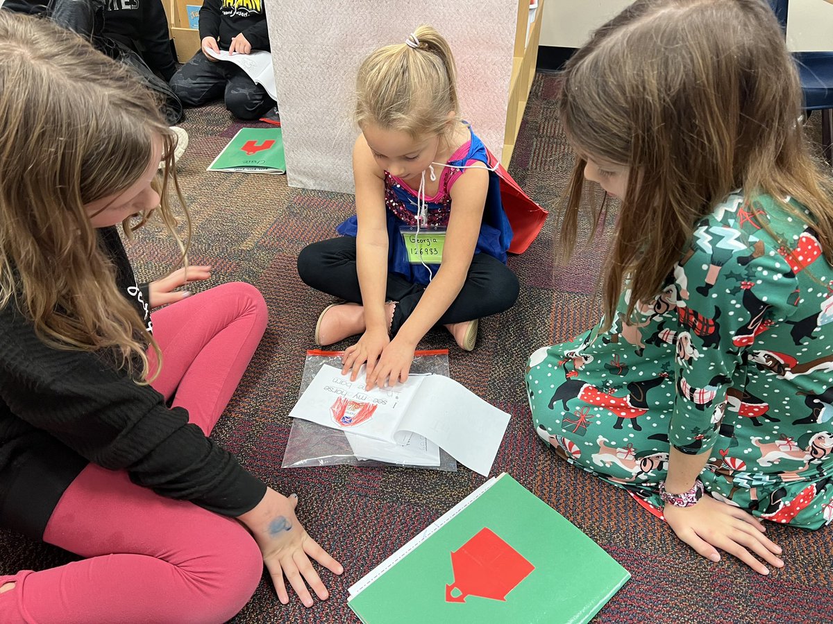 KimberlyCastner's tweet photo. #castnerkids loved reading with our buddies in Mrs. Hartis’ kindergarten class today-amazing reading super powers on display! @StallingsESNC @UCPSNC @AGHoulihan https://t.co/XdXOninEKn
