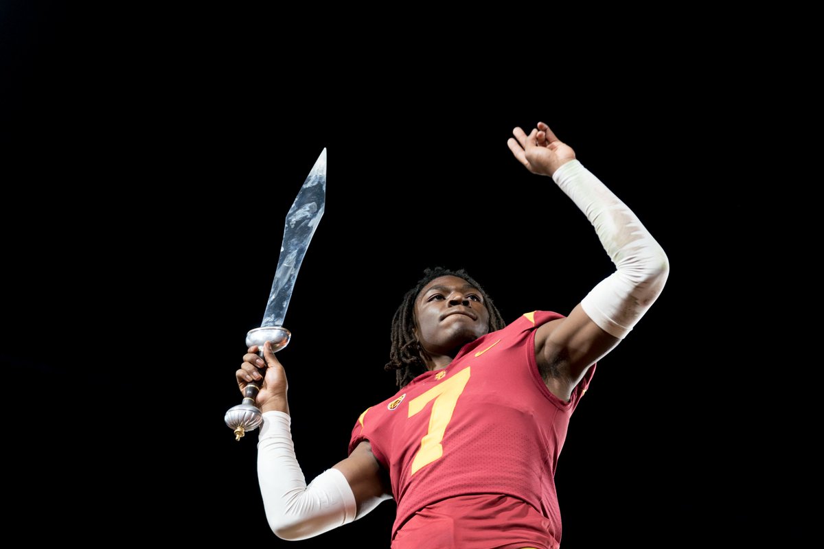 Photos from our last home game of the season, a memorable win over the Irish.

flickr.com/photos/usctmb

📸: <a href="/LingLuo_USC/">Ling Luo丨罗 凌 💤</a> · <a href="/b_pad/">b-pad.bsky.social</a>