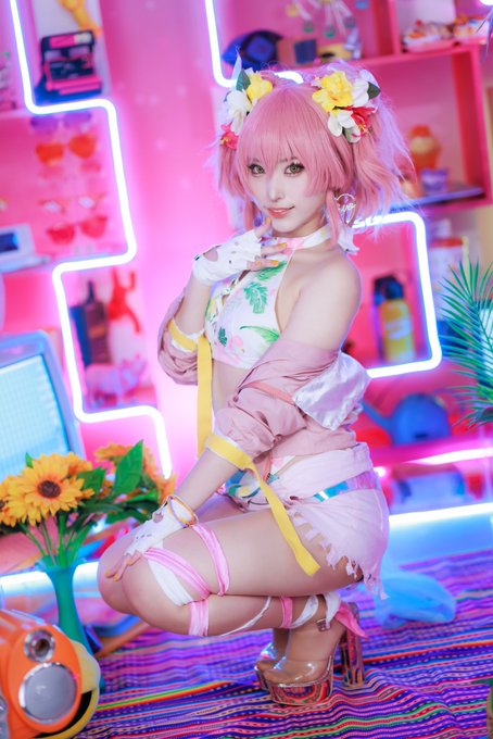 Twitterのコスプレ画像16