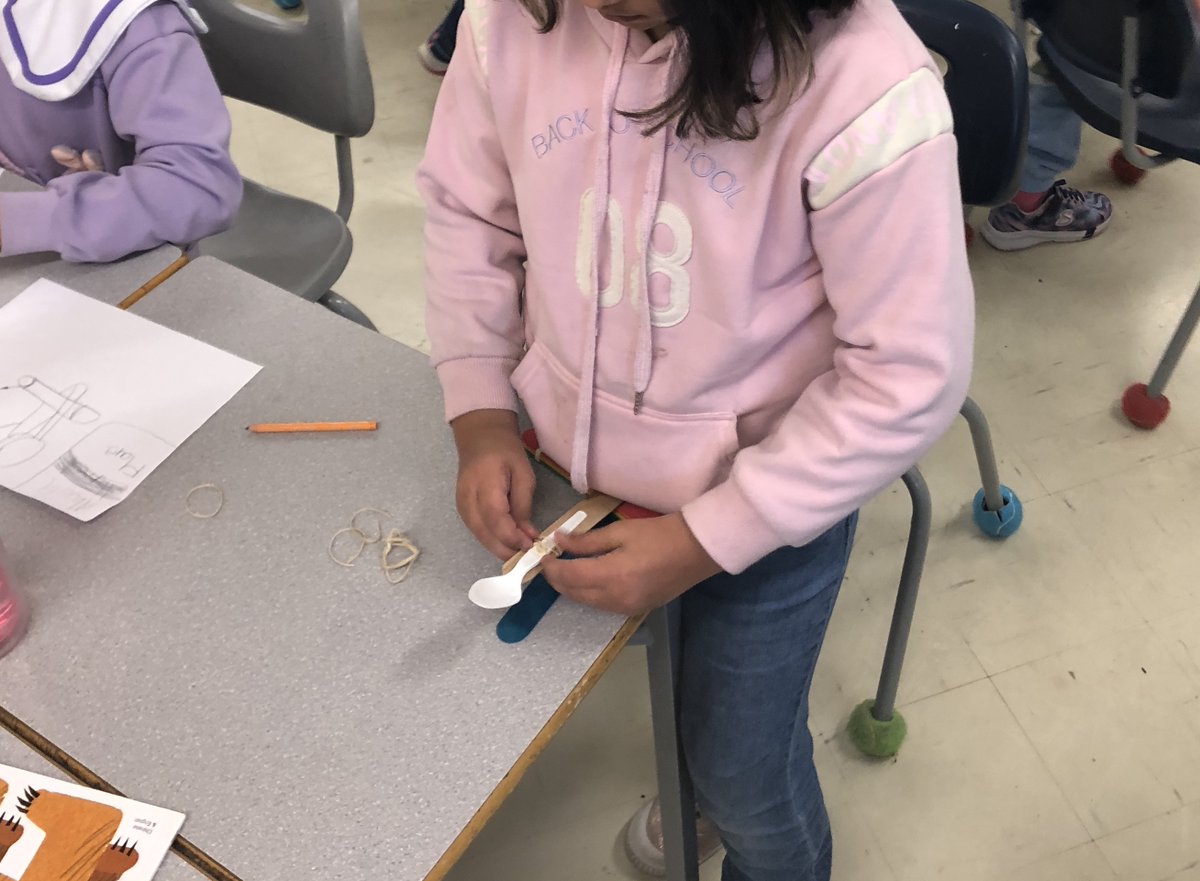 DechantsClass's tweet image. Students had a great time during our S.T.E.M. Spirit Day today.  This week the Grade 4s have been learning about levers in Science class.  They were able to use what they learned to design, build, and test a catapult.  Their goal was to make a pom-pom fly as far as possible.
