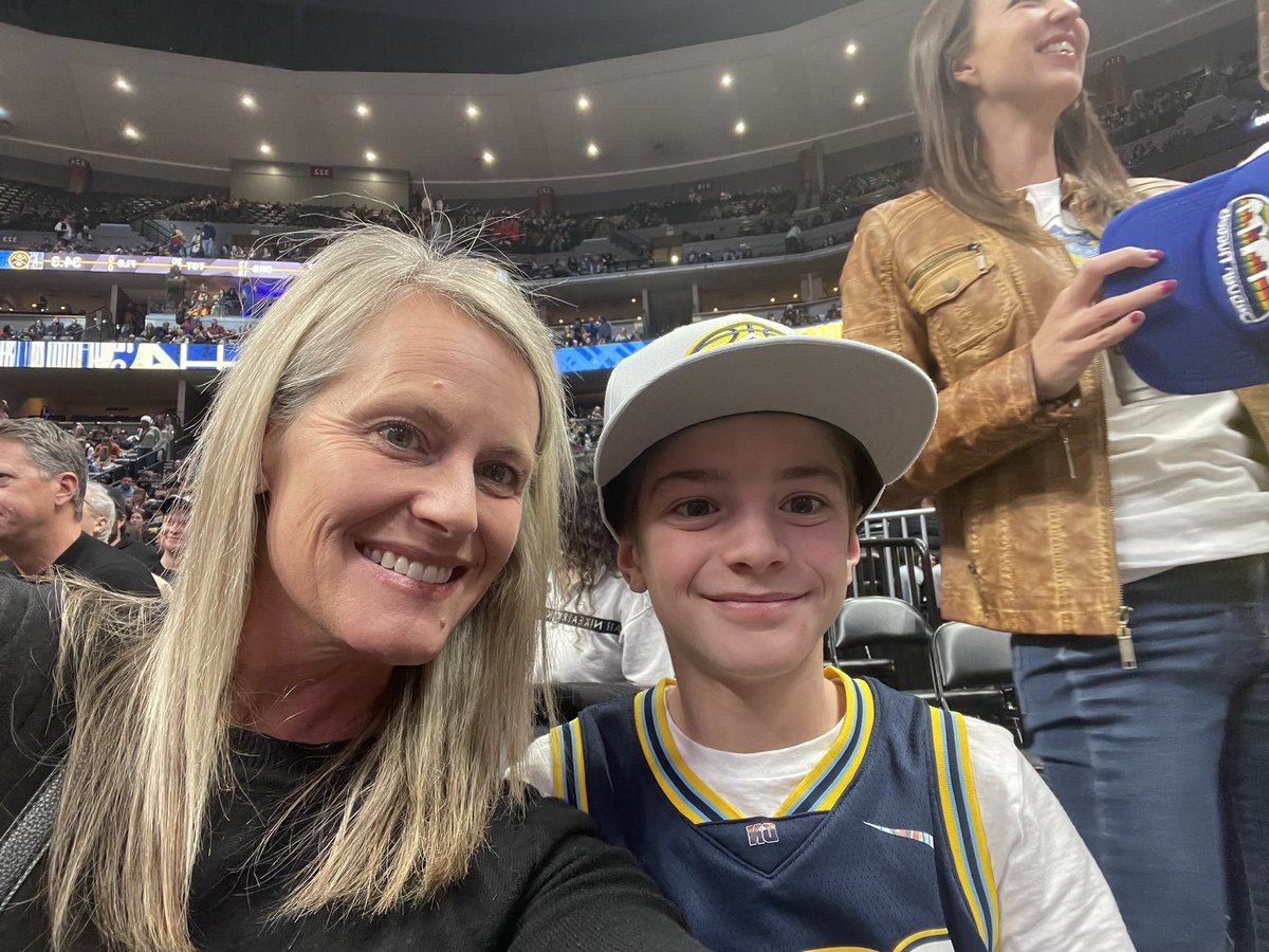MollyKBoyer's tweet photo. Me and my guy!  #MileHighBasketball https://t.co/oCcXMowYM5