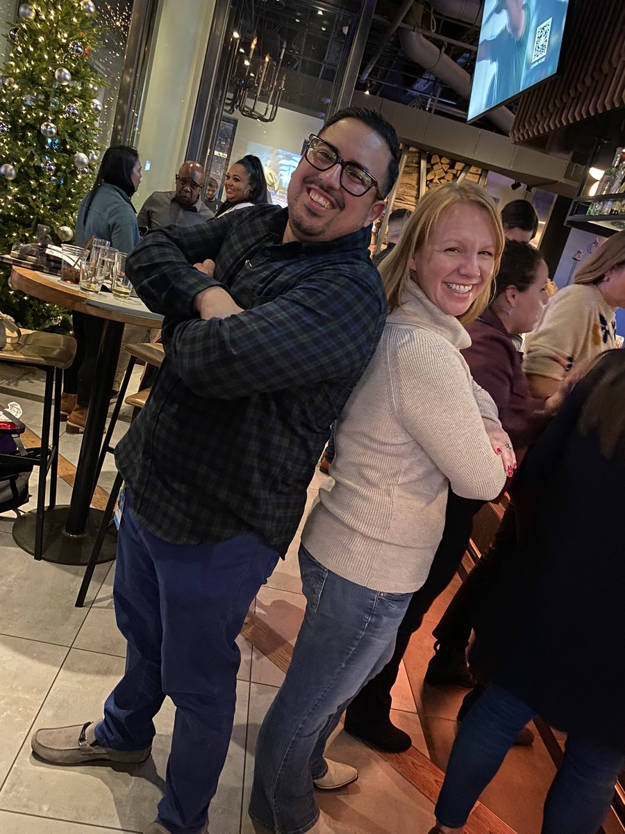 Mark A. Gil tweet media