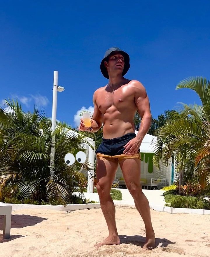 [LA HORA FELIZ] 😚

Gabriel Coronel 😎
<a href="/gabrielcoronel/">Gabriel Coronel ✨</a>
#GabrielCoronel

¡Buenas noches! 🌙

⚠️ ¡NO OLVIDES! ⚠️
A partir de mañana estaremos aqui
👇
x.com/SinnedTV?t=OeF…

Sinned 👀