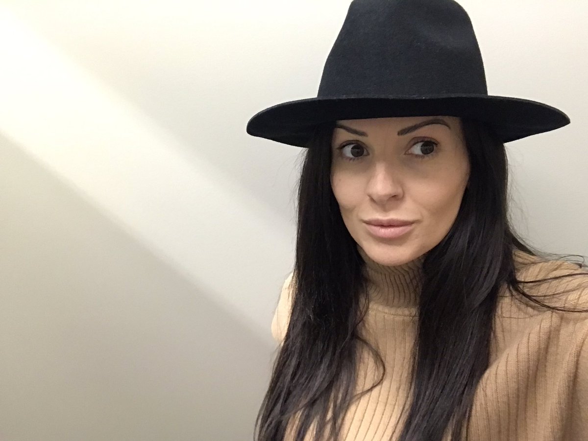 My take on the Urban Sombrero #urbansombrero <a href="/BananaRepublic/">Banana Republic</a> Toronto #toronto #fashion