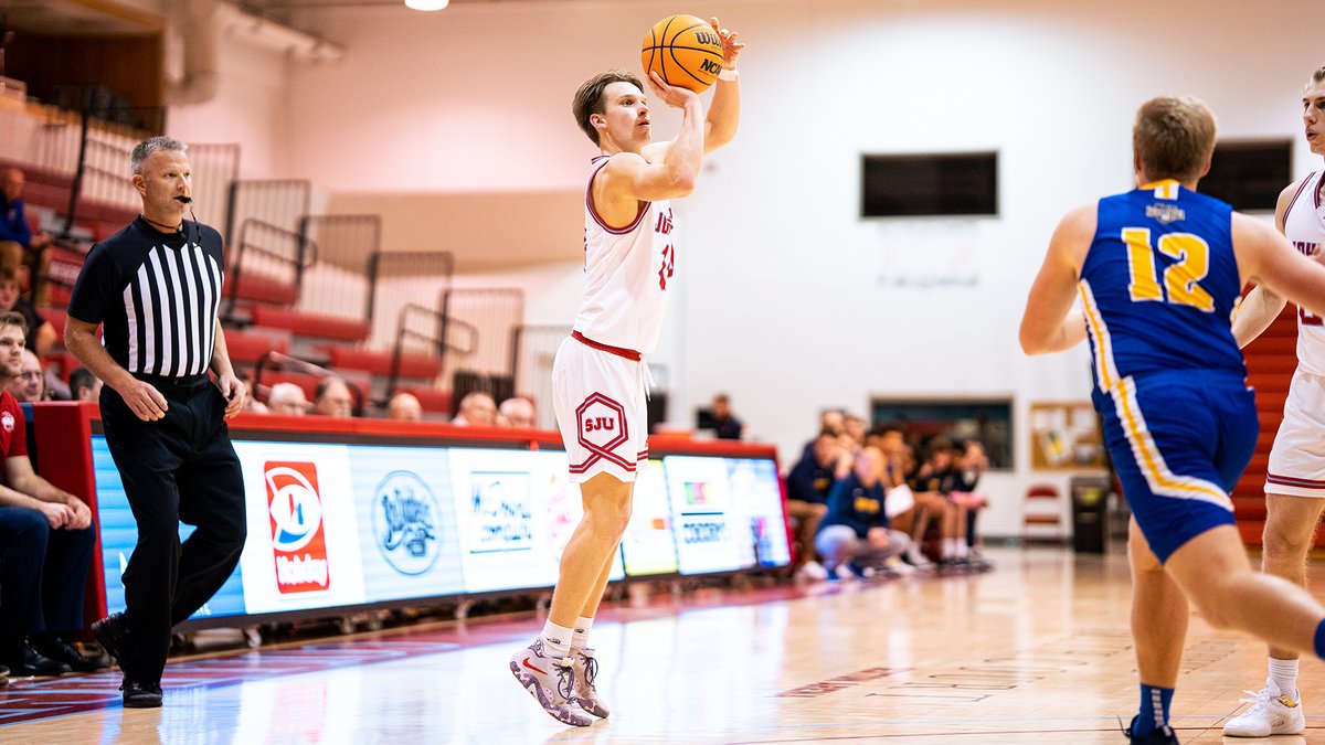 <a href="/SJU_Basketball/">SJU Basketball</a> closed November tonight w/an 81-58 win over St. Scholastica! SJU shot a season-high 60% (30-50), including 66.7% (16-24) in the 2nd half.

Soph. Kooper Vaughn (pictured) led SJU w/23 pts &amp; a career-high 9 rebs.

RECAP: gojohnnies.com/news/2022/11/3…

#GoJohnnies #d3hoops