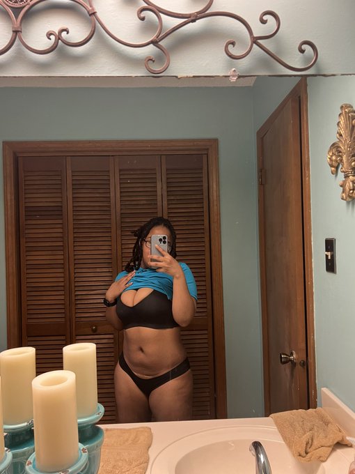 Star’s pics and videos