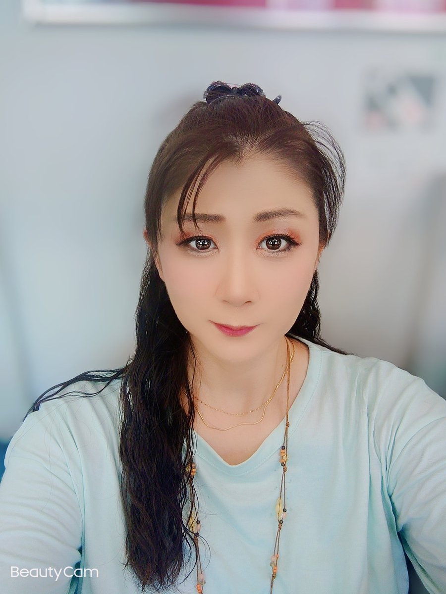 吉岡奈々子 on Twitter: 今日は5時30分起きで、半年ぶりの定期検診。朝から行っても長くかからるよね〜🏥