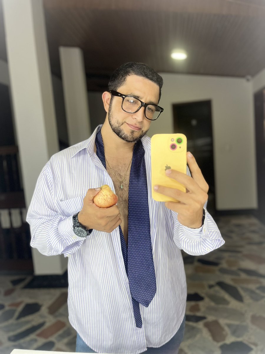 dom_raymon's tweet photo. Hot o tierno https://t.co/9fAs57SgQe