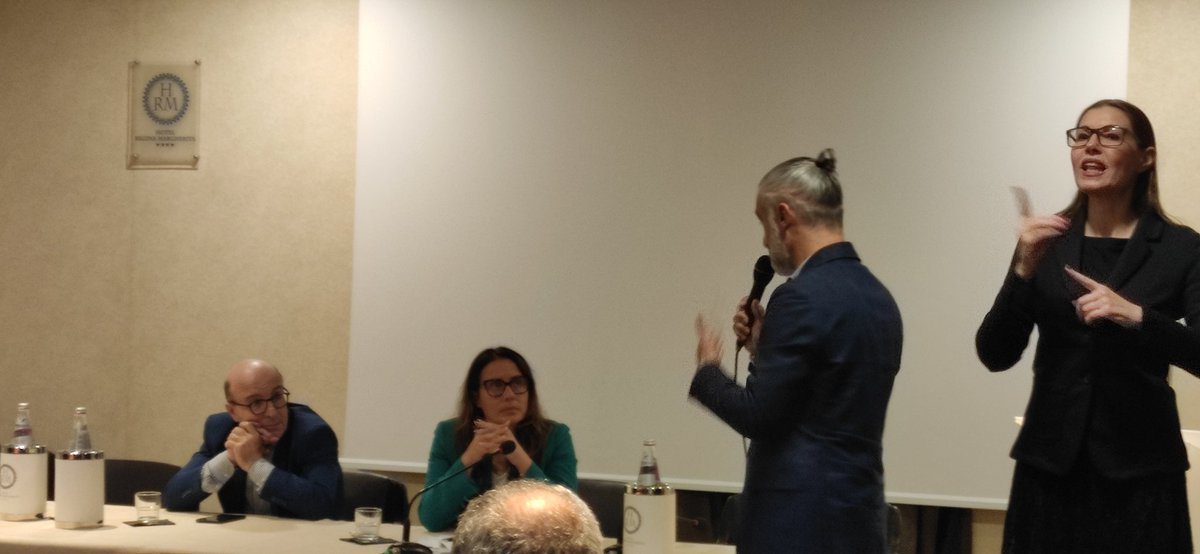 ReteSardaDiabet's tweet photo. #ReteSardaDiabete #news. Oggi dalle ore 16.00 alle 16:30 andrà in onda su #RadioLunaCarbonia #SpuntidiRiflessione, programma radiofonico di dedicato a tematiche legate
alla scienza, salute e sanità in Sardegna.
Il programma è a cura di @RiccardTrentin conduce Ugo Bulgarelli. https://t.co/Kn1NeiigUO