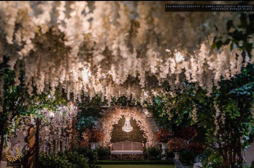 najihahshahrel's tweet image. My friend nak jual her wedding package dekat Kamalinda Events &amp;amp; Weddings (Twilight Hall) @ Ultrapolis Marketplace, Shah Alam. 

1000 pax for RM27,900 (normal price: RM33,900) 

Lawa!! And siap ada discount RM6k 😭