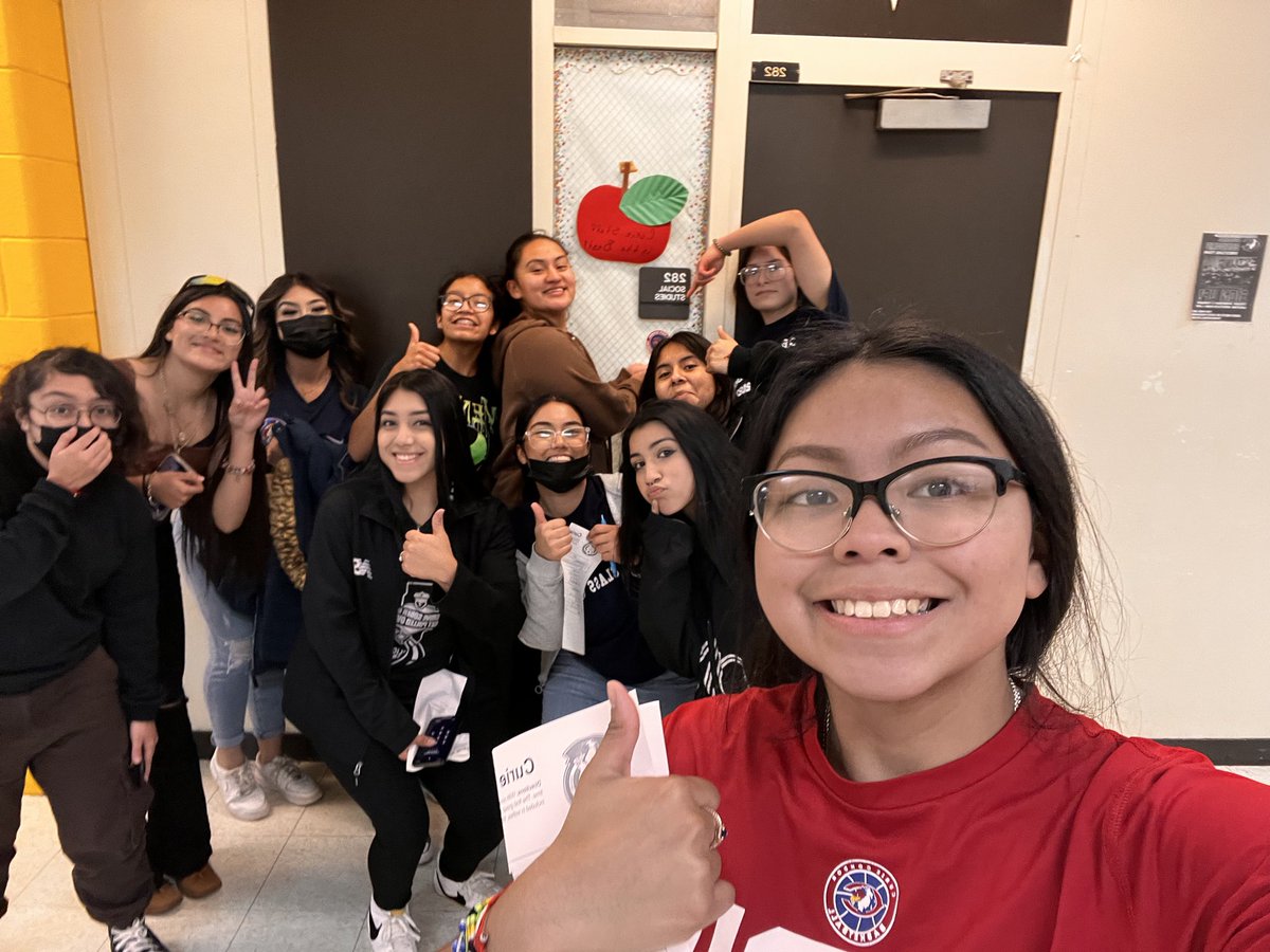 Girls soccer team bonding event this off-season doing a fun competition, Curie Scavenger Hunt, with the Seniors and Sophomores teamed up vs Juniors and Freshman teamed together.  #teamculture #TeamBuilding #girlshighschoolsoccer  <a href="/CurieHS/">Curie Condors</a>