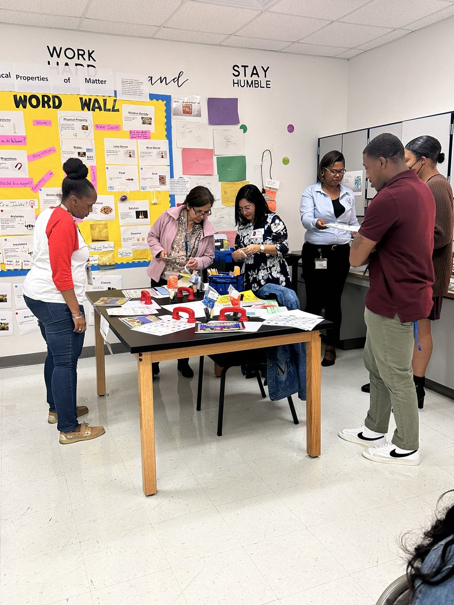 CMoore74885832's tweet photo. Thank you @HISDREADY2RISE teachers for engaging in Guided Reading: a pathway to meet the needs of all students in the classroom. @HISD_ElemRLA_SS #Bethechange #Betterreaders @KhalilahRhone @AnnaLWhite1 @gittenssm @ZandraAguilar15 @PollyC07 @TashaThoward1 @HISD_CAO @RahsheneDavis https://t.co/DmBhAEd0ms