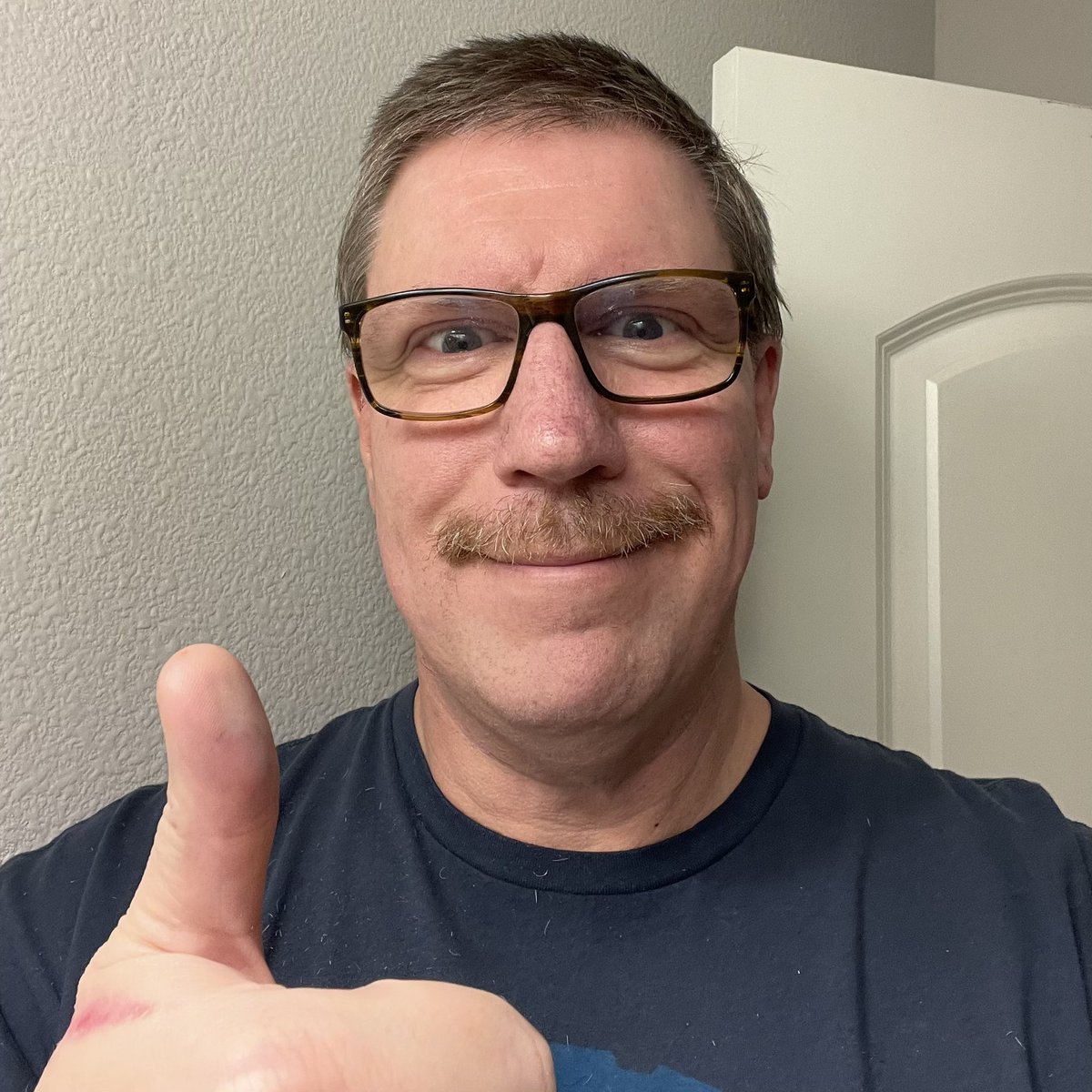 lukewarmtallboy's tweet photo. Before shearing the final remains of “No Shave November,” I decided to mix in some quick Flanders cosplay…
#HiDiddlyHo https://t.co/m7VfveErHm