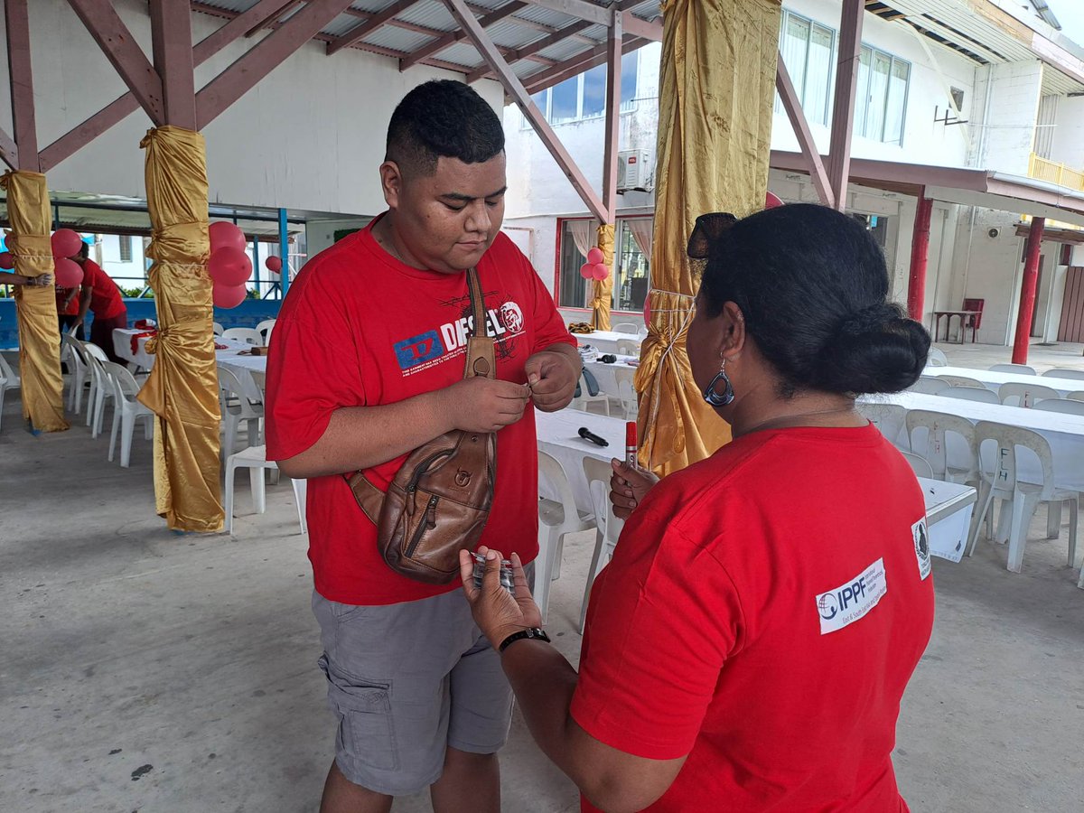 TuFHA_official's tweet photo. EQUALITY FOR ALL ✊🏻🇹🇻
A day filled with information and fun activities ☺️
HAPPY WORLD AIDS DAY 2022 🫶🏼✊🏻
#TogetherWeCan #ADifference #WorldAidsDay #Equality #Equalize #ForAll #Tuvaluans #AsoOteSelamete2022 #Youths #PeerEducators #Volunteers #TeamTuFHA https://t.co/fBoSXO6H9y