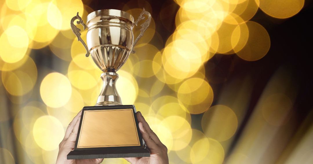 LeanKnowledge's tweet photo. Die Jury hat entschieden und insgesamt 10 Finalisten aus allen Einreichungen der ersten Stufe zum #LeanBaseAward ausgewählt. Alle Finalisten werden ihr eingereichtes Vorhaben am 16. Dezember in einem #LiveStream-Event ab 09.00 Uhr präsentieren. https://t.co/hueeY9Ufg6 https://t.co/G2r2Idr2aG