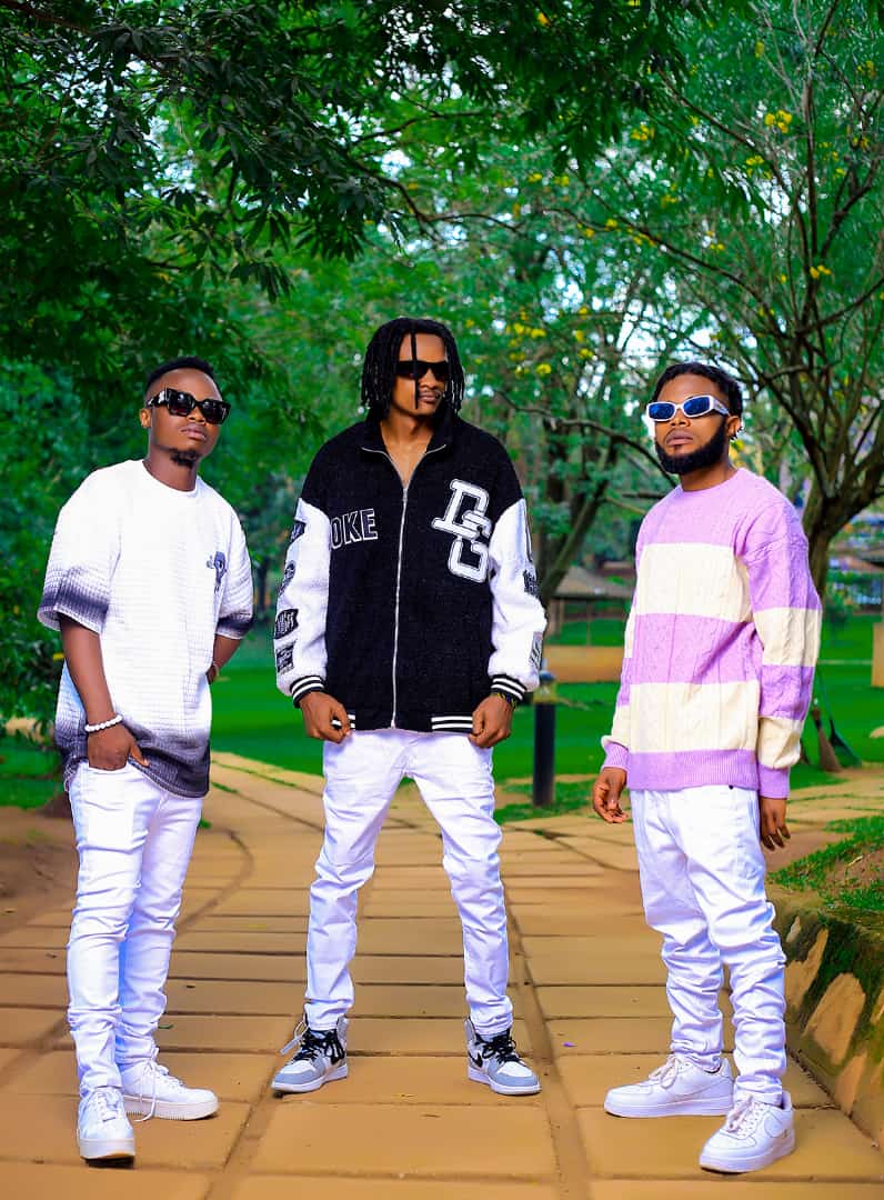 LNandeboy's tweet photo. Waambiye muchawi kaibiwa hirizi
#Safari EP out
Nandeboyz https://t.co/932x3WwETV
