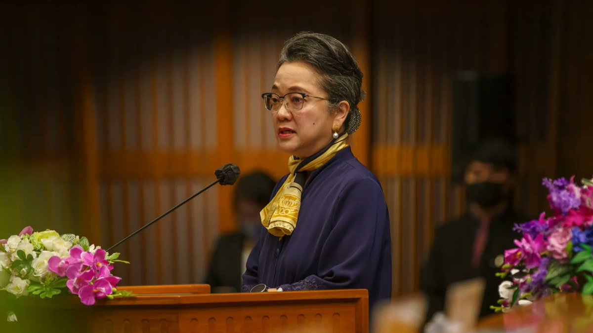 UNESCAP's tweet photo. Our region faces 3 critical environmental challenges: 

🚲 Need for low-carbon transformations 

🌿 Biodiversity loss and ecosystem degradation 

💨 Increased air pollution  

 - @UN_Armida, Executive Secretary of  @UNESCAP, at this morning's Ministerial Segment of #EnvCom7 https://t.co/6MUY9U7CD0