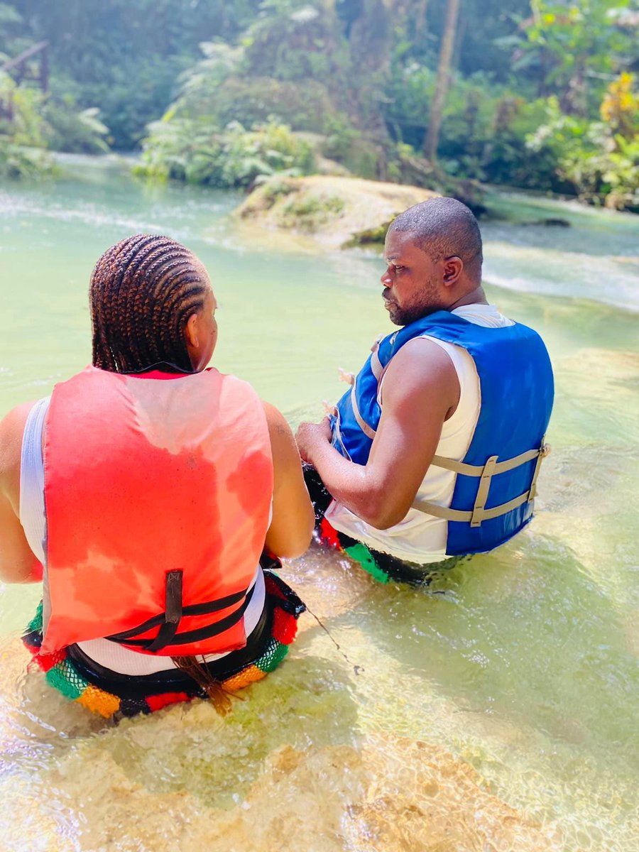 AllocentricSol's tweet photo. Ke  Dezember!! 

Check out our festive travel packages for you and tour loved ones thus December. 

Thread:

#AllocentricSolutions #Zedtravel #Qatar2022 #FIFAWorldCup https://t.co/6pSgD7tUF8