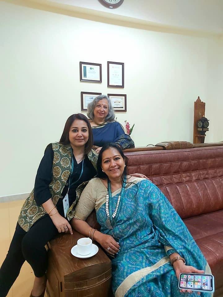 vinita65's tweet photo. Thank you #apwt @ap_writers, #allianceuniversity for the vibrant literary festival. It’s been wonderful meeting old friends and making new ones. #literaryfestivals #poetryfestival #bangalore #sallybreen https://t.co/YoG2gikTcY