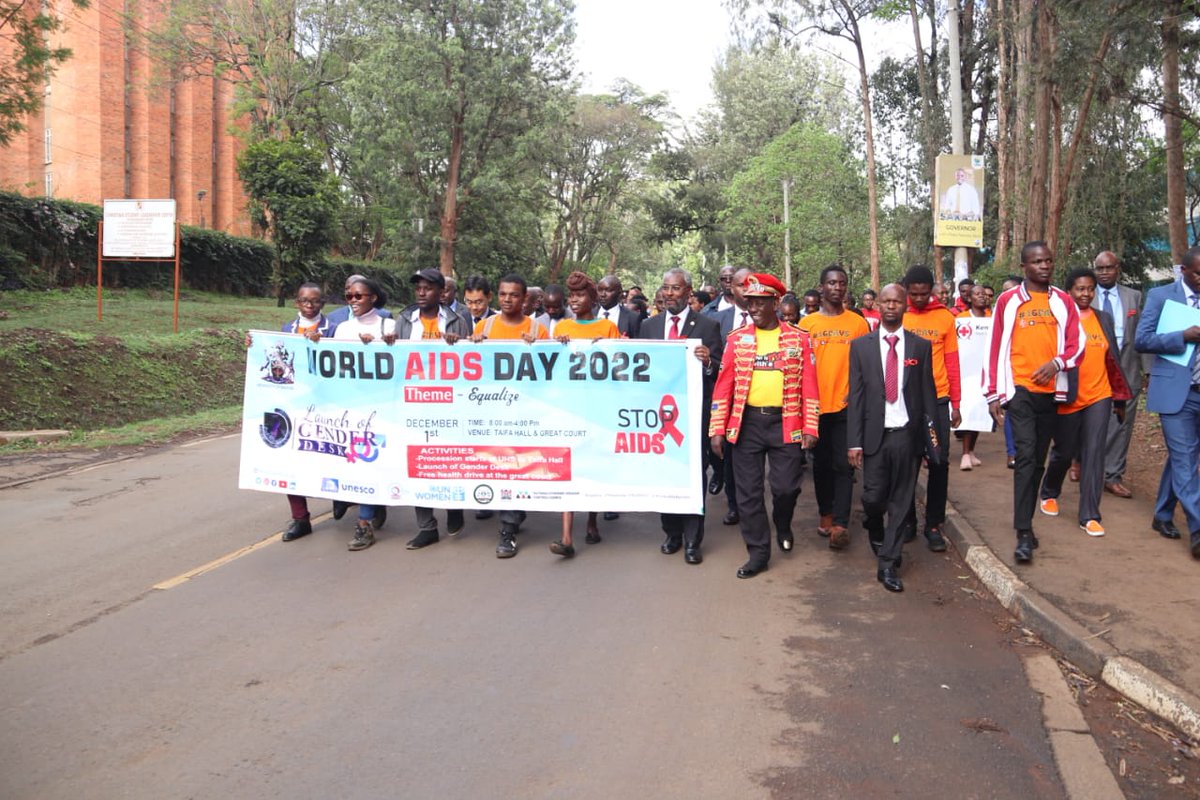 Happening now! The procession from University health services to Taifa Hall with @vcuonbi at the fore front!  Join @uonbi in celebrating #WorldAIDSDay #O3plus #Equalize #WAD2022 #sawazisha