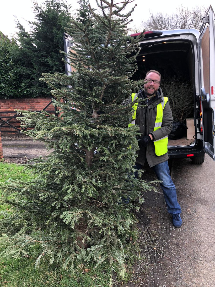 hospicestclare's tweet photo. Pinch, punch, it’s the first day of the month! Happy December!

Make your #festive celebrations more environmentally friendly this year – and book to #recycle your tree with St Clare ♻️

🎄 Register online: https://t.co/86yvB3hDRw 
💚 Donate £12
♻️ We'll collect on 7, 8 or 9 Jan https://t.co/EY4thvzx4R