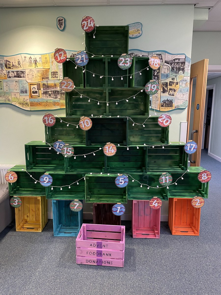 WillowsCE's tweet image. The tree is up and our Reverse Advent Collection for @SOAFoodbank starts today! Please send donation in with your children. Let’s make this year the biggest yet.