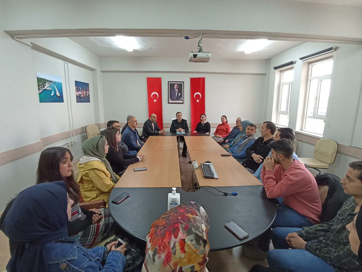 fen_fakultesi's tweet photo. TÜBİTAK-BİDEB 2209A proje desteği alan Fen Fakültesi Öğretim üyelerine ve Öğrencilerine teşekkür belgesi verildi https://t.co/vhXNGWO1rs