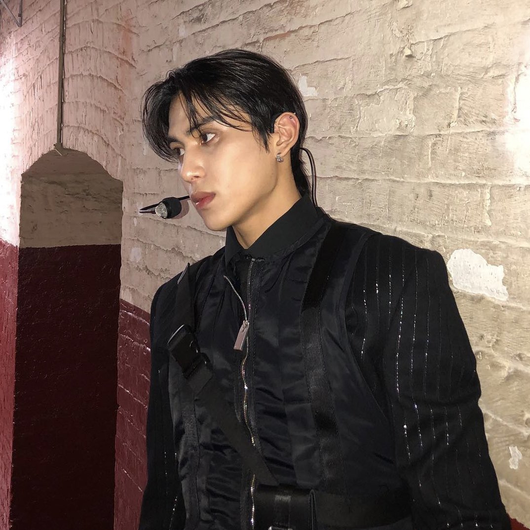 _97_228's tweet photo. 귀족턱 .. https://t.co/qaXeyEODdM