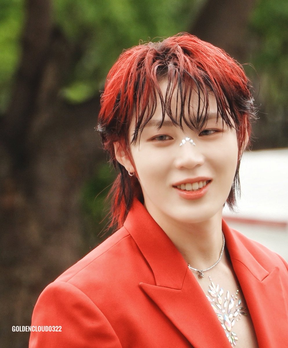 GoldenCloud0322's tweet photo. 성운시☁
 후반기 교육 화이팅!!! 사랑해❤
#하늘통신 #하성운 @gooreumseng https://t.co/uAOT5h0H4Y