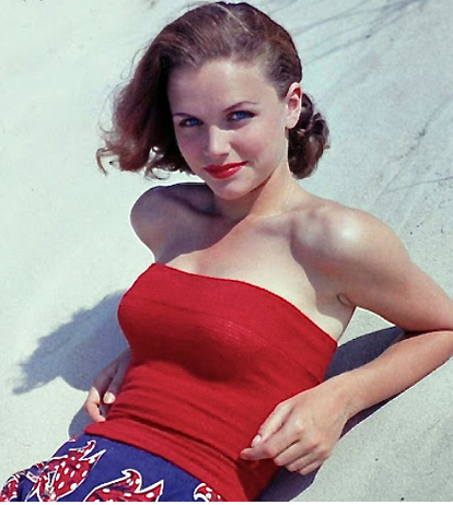PETER OXLEY on Twitter: "LEE REMICK.. Beach photoshoot ©1959"