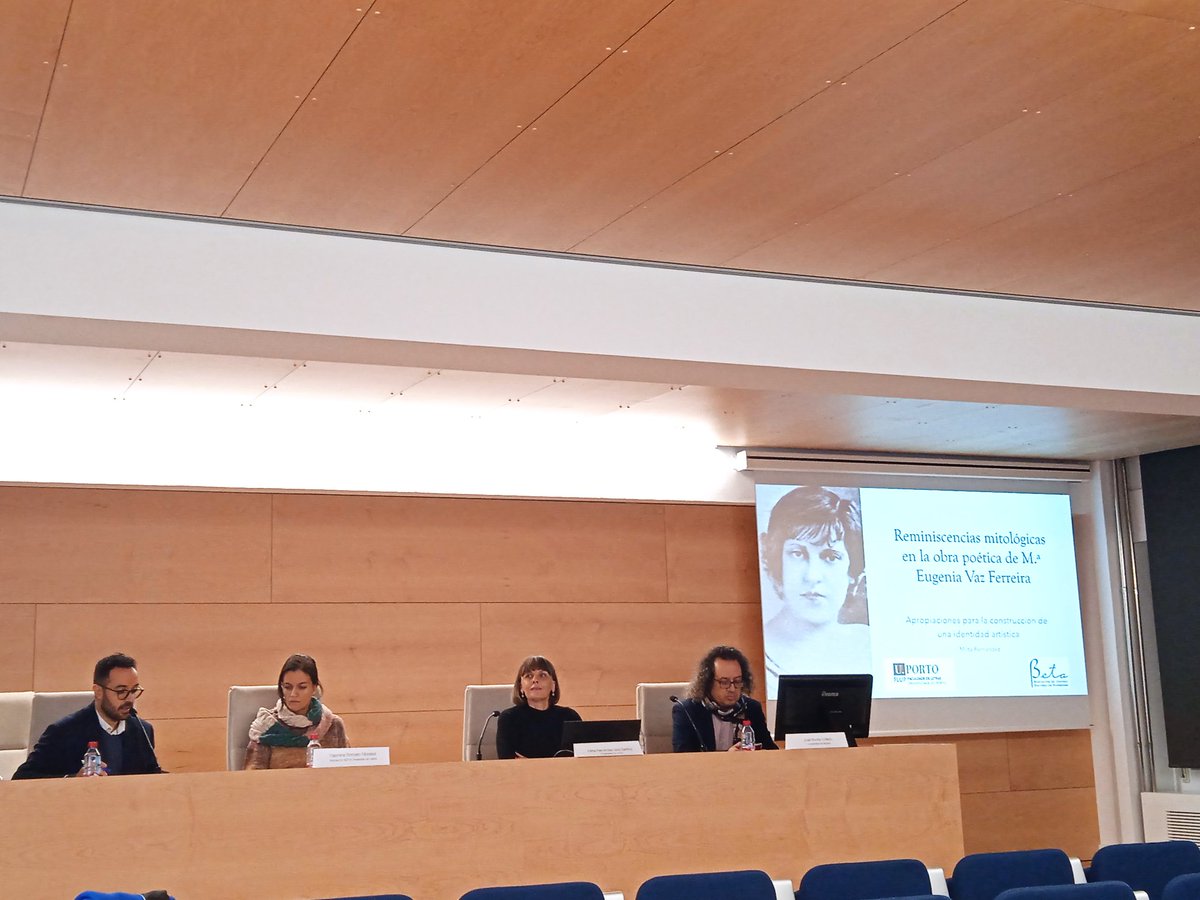 AsociacionBETA's tweet photo. Primera mesa de comunicaciones presentada por @ballpa. Presentan Mirta Fernández, @yasminaromero y @joserovira #BETA22 https://t.co/rSI2yefMt4