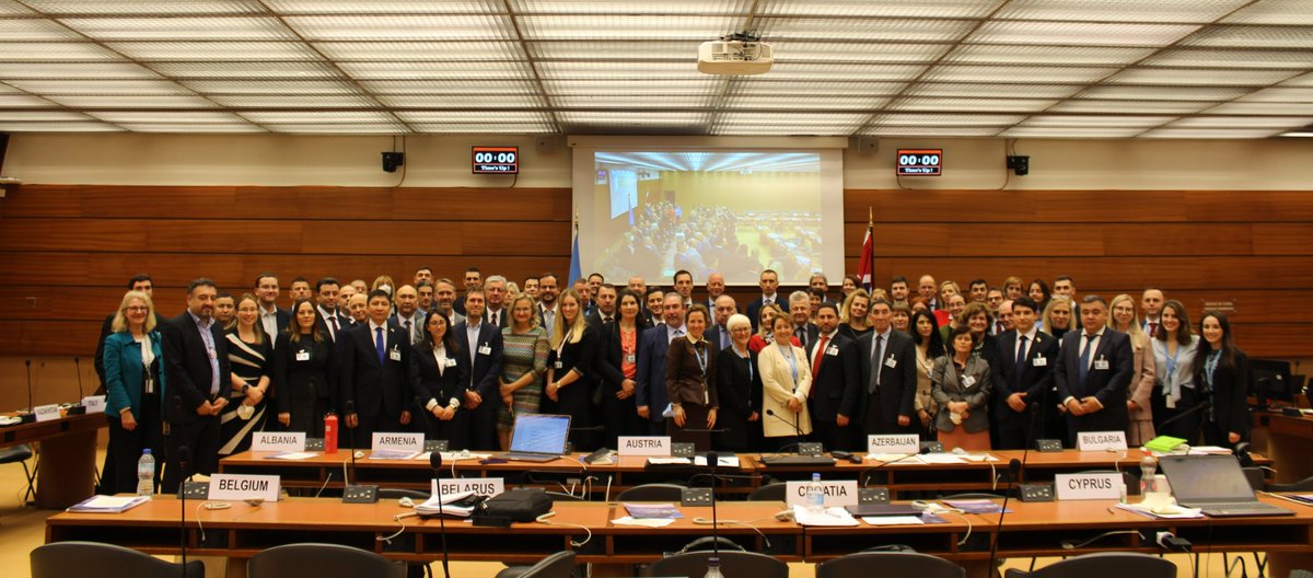UNECE's tweet photo. We all benefit from international cooperation on industrial safety🤝

@UNECE shares congratulations upon election of Chair from #Norway 🇳🇴 &amp; Vice-Chairs from #Switzerland🇨🇭 &amp; #France 🇫🇷 at the meeting of the Conference of Parties to the 🇺🇳#Industrial Accidents Convention https://t.co/aWctFSJybL