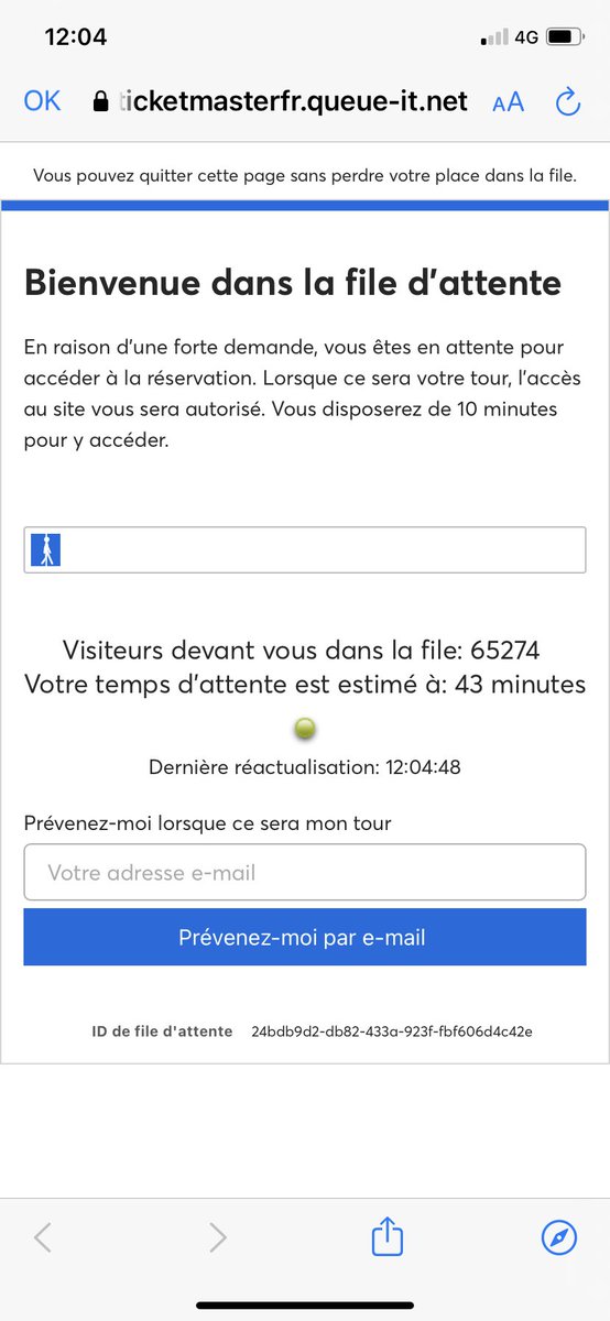NoahSB5's tweet photo. La blagueee, j’suis connecté depuis 2h30’et la j’suis 65000 et une fille à côté de moi 300 mais ahhh sérieux #nice #TheWeeknd https://t.co/VuxZAucCdL