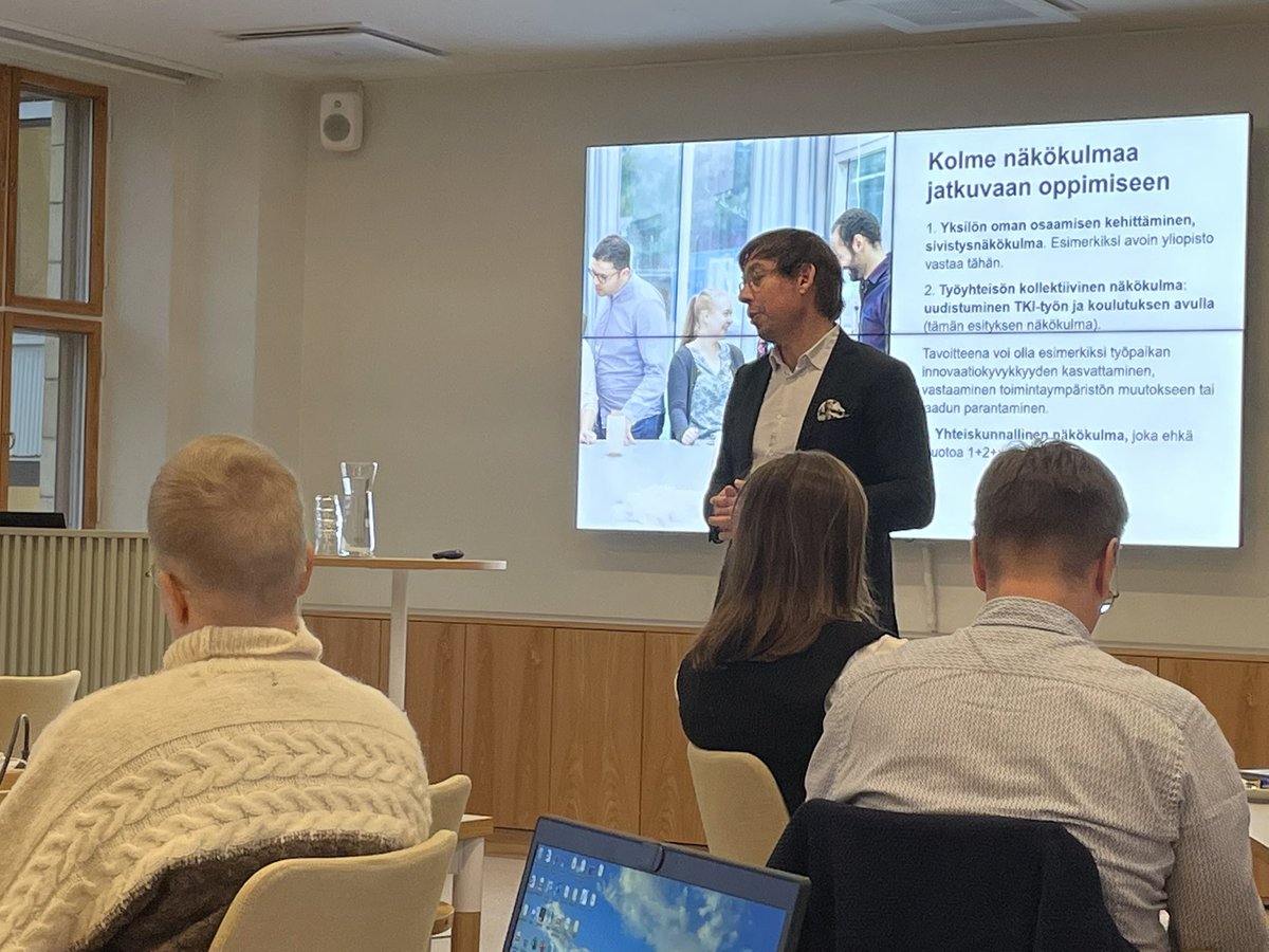 TimoHalttunen's tweet photo. Yliopistojen aikuiskoulutusverkoston syysseminaarissa Aalto yliopiston vararehtori Petri Suomala pohtii TKI-ratkaisujen merkitystä yksilön osaamiseen ja organisaatioiden uudistumiseen. #UCEF https://t.co/Bq54PHgY0M