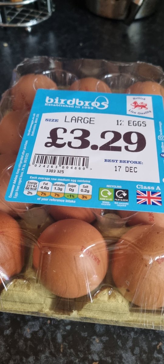 2 weeks ago, this pack of 12 eggs was £2.19 from my local corner shop.Yesterday I got it for £1.10 more🥺
Its time for me to get myself a couple of hens &amp; keep in my backyard!
At least they will be free range. And they will lay as many eggs as I need🤷🏽‍♀️