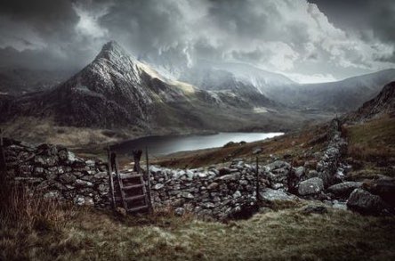 RealShanCothi's tweet image. Bore da! Sgwrs gyda Aled Lewis nesa ar Bore Cothi @BBCRadioCymru Ma fe wedi ennill gwobr ffotograffiaeth arbennig iawn #tirwedd Llongyfarchiadau mawr! Llunie bendigedig!! #borecothi