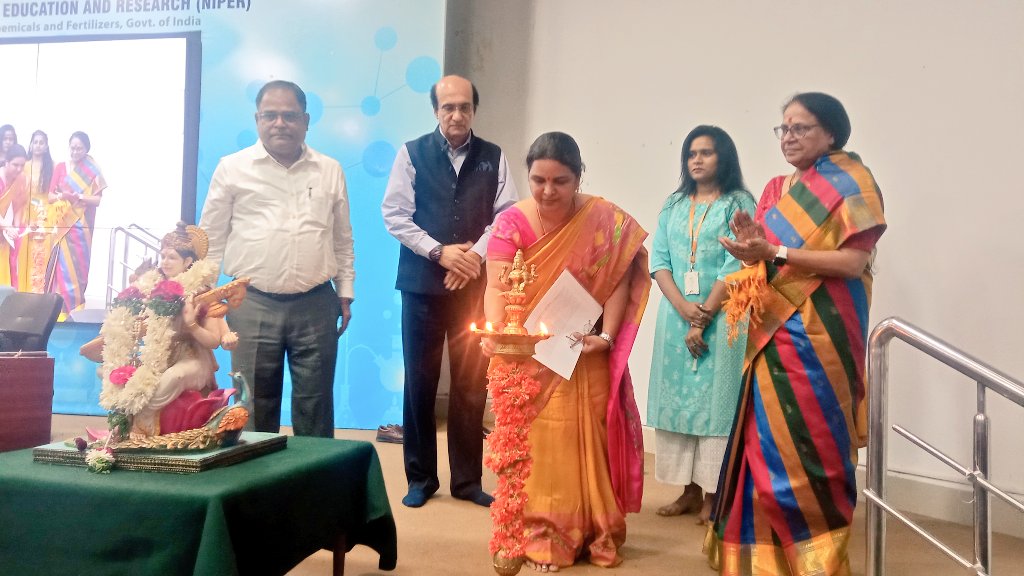 NIPERHyd's tweet photo. Valedictory Ceremony of #Entrepreneurship Development Program organized by @NIPERHyd in association with #TSCOST

@Pharmadept @mansukhmandviya @OfficeOf_MM @bhagwantkhuba #Entrepreneurs #Entrepreneurs #StartupIndia https://t.co/mQw5Sx5wR0