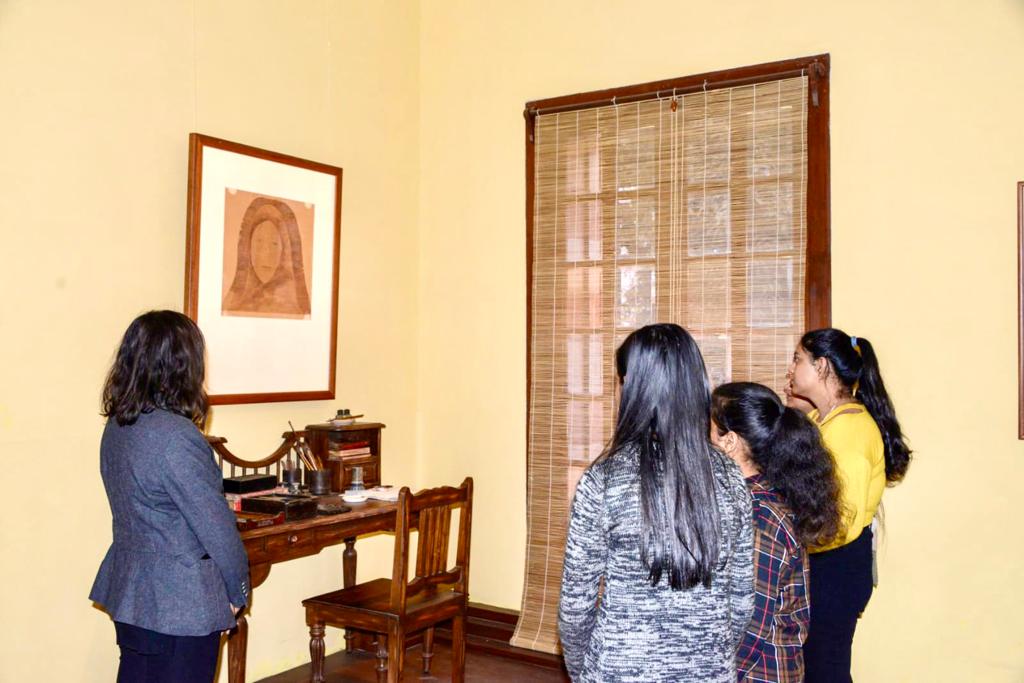 ngma_delhi's tweet photo. NGMA has 102 works of Tagore, several of which are on display at Kshetragya: The Illumined.

#RabindranathTagore #NGMA #Indianart #modernart #faces #inkdrawing #Bengalartist #Asianart #Southasianart #Kshetragya #artexhibitions #whatsoninDelhi #Delhimuseums #wideangleview https://t.co/X3eDRt4jfR