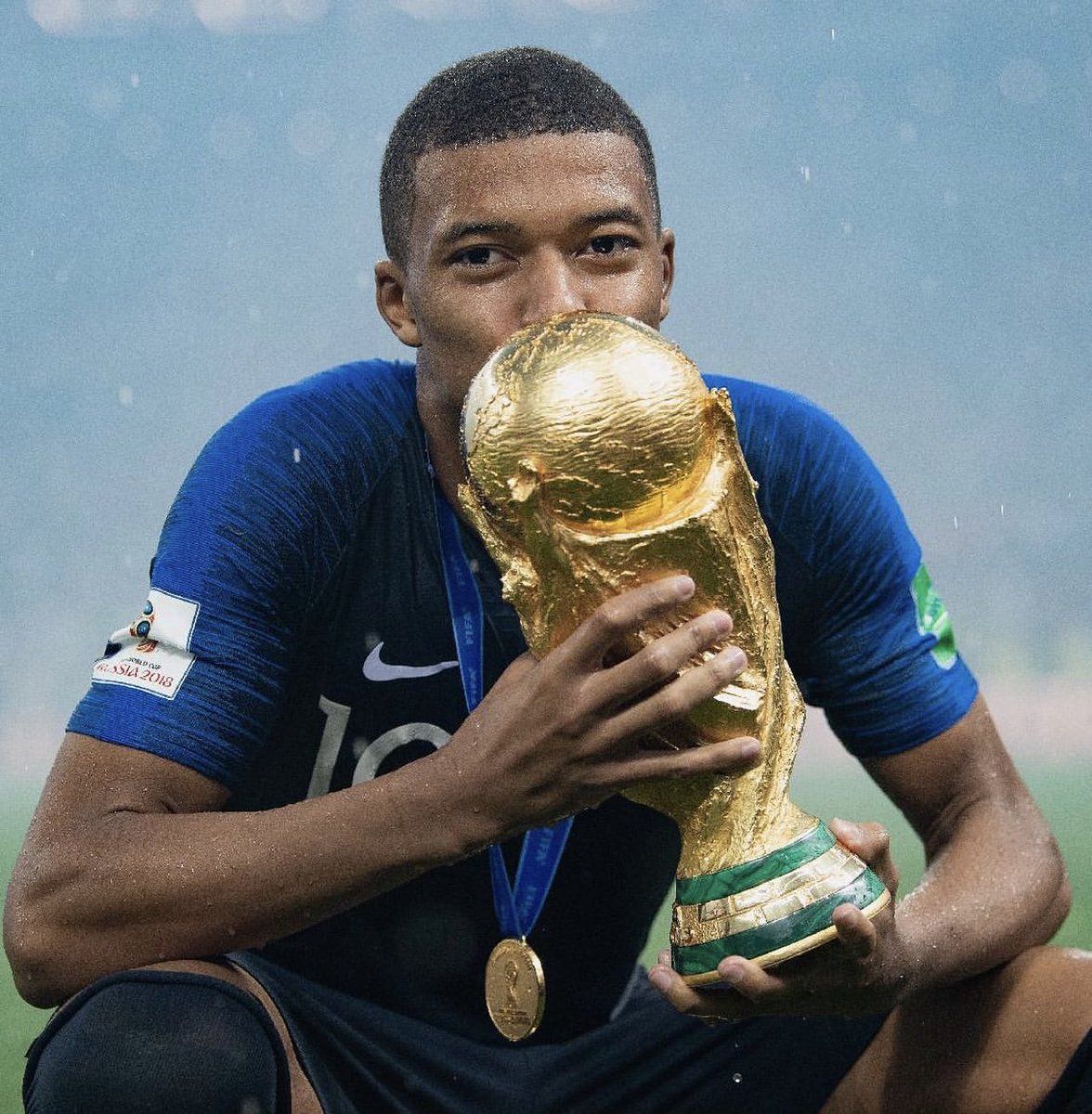 Crypto__Diva's tweet photo. If  Mbappe 🇫🇷wins the World Cup AGAIN!!!  I will cash app everybody who likes this tweet  $230 dollars https://t.co/lzvCbmhXJ6