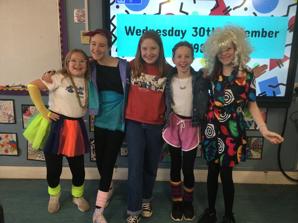 EagleshamPS's tweet photo. P7.2 wanted to learn about the 1980s. Today they dressed in clothes inspired by the 80s and shared their learning with others at their class assembly.  Everyone loved their Thriller dance! #EPSCreativity https://t.co/G89kIjTF10